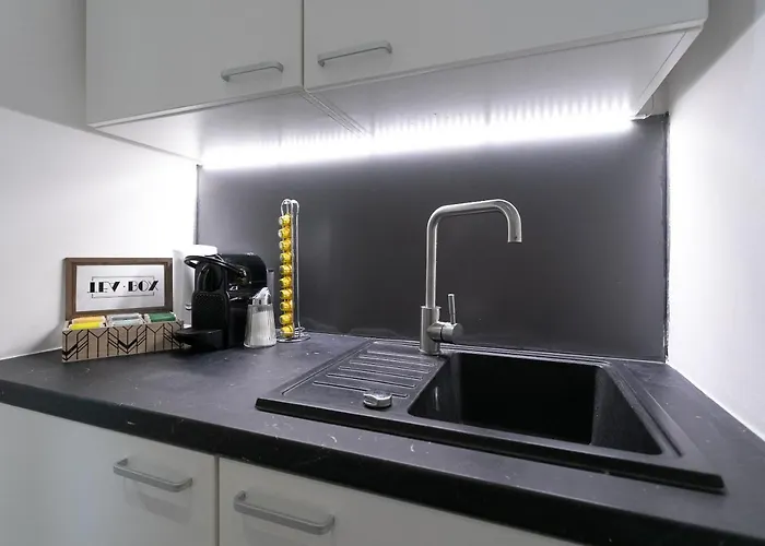 Apartment, Modern Und Neu Renoviert