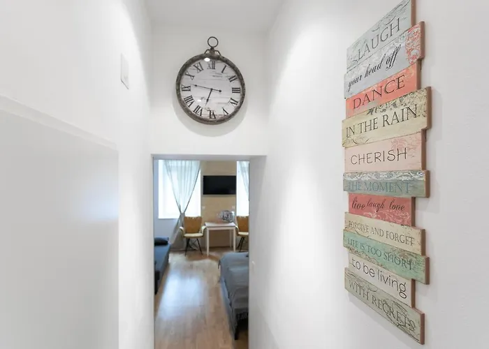 Апартаменты Apartment, Modern Und Neu Renoviert *