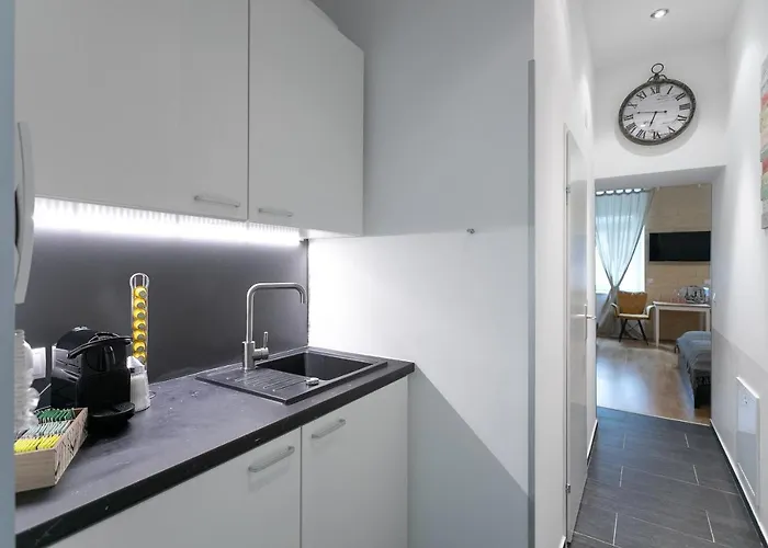 Apartment, Modern Und Neu Renoviert Апартаменты Вена