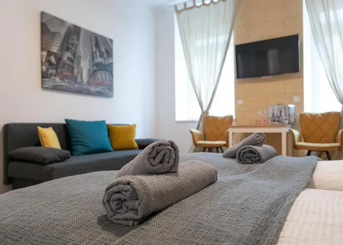 Apartment, Modern Und Neu Renoviert فيينا