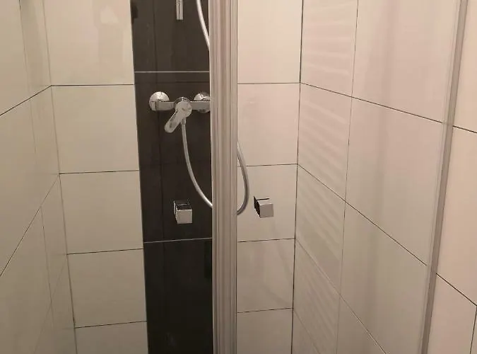Apartment, Modern Und Neu Renoviert Вена