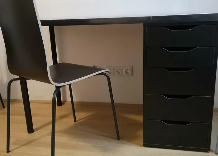 Apartment, Modern Und Neu Renoviert